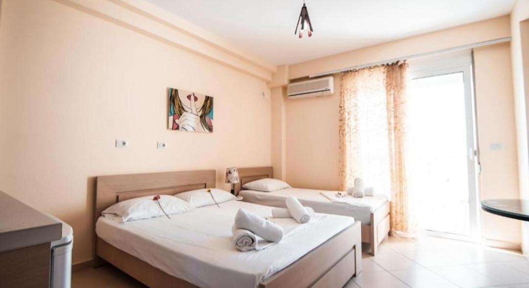 Summer Life Apartments Sarandë Eksteriør billede