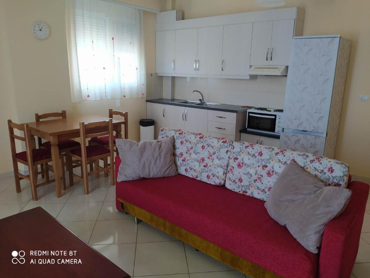 Summer Life Apartments Sarandë Eksteriør billede