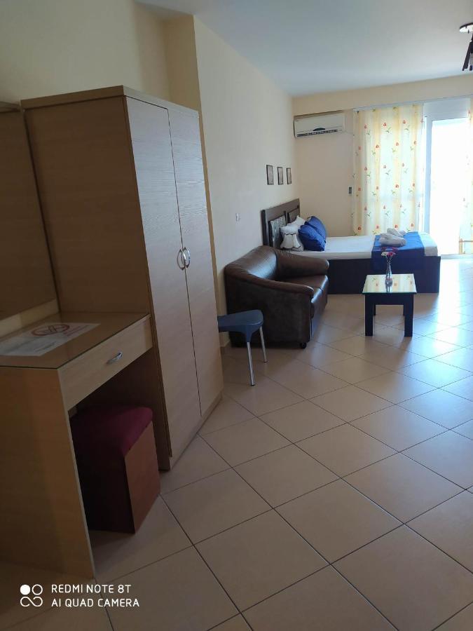 Summer Life Apartments Sarandë Eksteriør billede